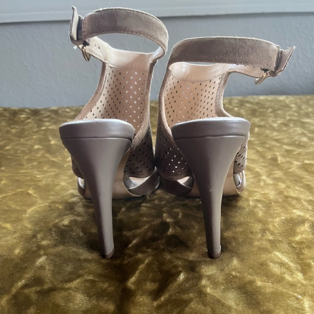 Isola heels  - Picture 2 of 5